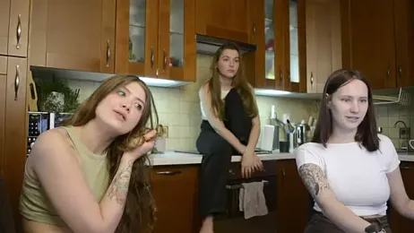 HotCaramellsTV — Stripchat recorded stream image, 06.02.2026 11:30