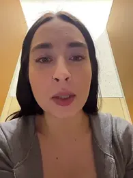 Holly_Play — Stripchat recorded stream image, 06.02.2026 12:00