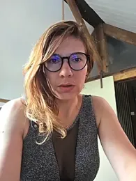 Lina_lou4 — Stripchat recorded stream image, 06.02.2026 15:10