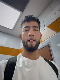liam_bronw — Stripchat recorded stream image, 07.02.2026 11:20