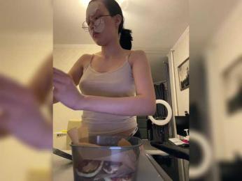 Littleotter — Bongacams recorded stream screenshot (07 Feb 2026)