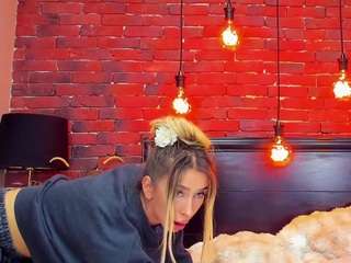 christynaross — Camsoda recorded stream image, 07.02.2026 20:20