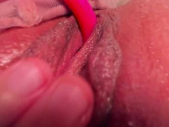 teeencute — Bongacams recorded stream screenshot (08 Feb 2026)