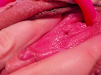 teeencute — Bongacams recorded stream screenshot (08 Feb 2026)