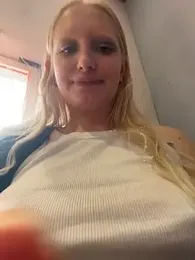 Milkyy_wway — Stripchat recorded stream image, 08.02.2026 06:20