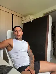 sendfer — Stripchat recorded stream screenshot (09 Feb 2026)