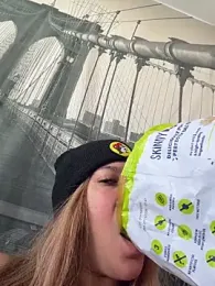 Bigbuttbrooklynn — Stripchat recorded stream screenshot (09 Feb 2026)