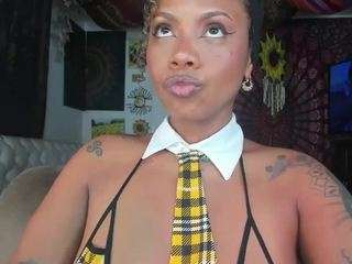 elizagrey — Camsoda recorded stream screenshot (05 Mar 2025)