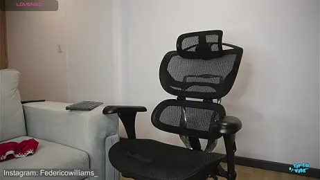 Derek_w — Stripchat recorded stream screenshot (11 Feb 2026)