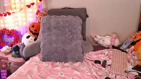 Angel-Lewd-Cake — Stripchat recorded stream screenshot (12 Feb 2026)