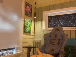 agatabryantt — Camsoda recorded stream screenshot (13 Feb 2026)