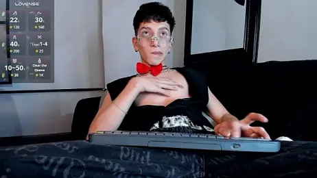 Tiam_muller — Stripchat recorded stream screenshot (13 Feb 2026)