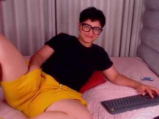 isabellamout — Camsoda recorded stream image, 13.02.2026 18:10