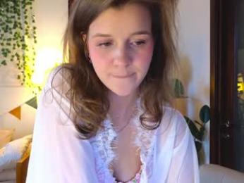 eli_sun — Chaturbate recorded stream image, 05.03.2025 09:30