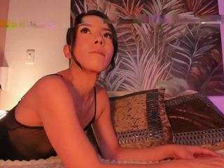 nicoleriveraa — Camsoda recorded stream screenshot (05 Mar 2025)