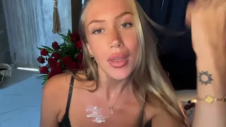 livsslife — Stripchat recorded stream screenshot (15 Feb 2026)