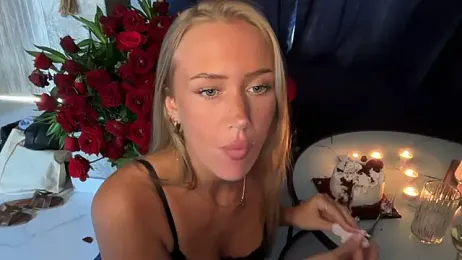 livsslife — Stripchat recorded stream screenshot (15 Feb 2026)