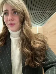 MariiD — Stripchat recorded stream image, 15.02.2026 07:00