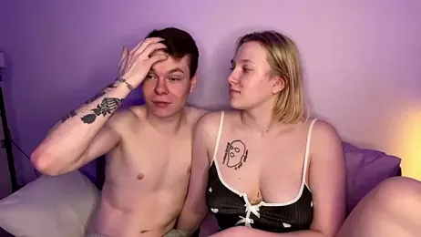 julielourens — Stripchat recorded stream screenshot (15 Feb 2026)