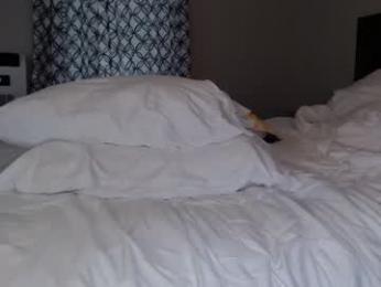 ellalowe — Chaturbate recorded stream image, 15.02.2026 15:40