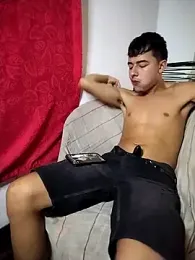 attractive-sexx — Stripchat recorded stream screenshot (16 Feb 2026)