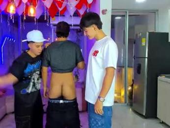 houseofwarrios — Chaturbate recorded stream screenshot (17 Feb 2026)