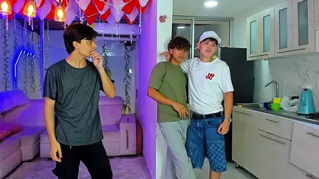 Houseofwarrios — Stripchat recorded stream screenshot (17 Feb 2026)