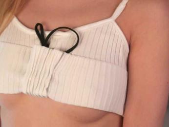 ilittleheart — Bongacams recorded stream screenshot (17 Feb 2026)