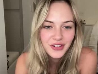 luvaimee — Chaturbate recorded stream screenshot (17 Feb 2026)