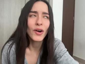 emyii — Chaturbate recorded stream screenshot (17 Feb 2026)