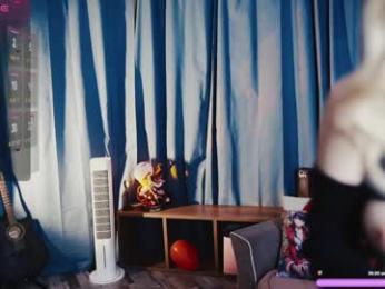 madnessalise — Chaturbate recorded stream screenshot (17 Feb 2026)