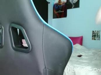 msdeluluxo — Chaturbate recorded stream screenshot (18 Feb 2026)