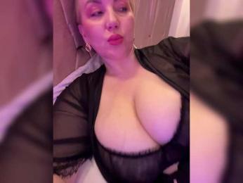 cherryygirl — Bongacams recorded stream image, 19.02.2026 17:40