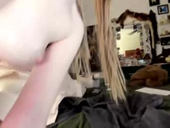 eve003300 — Chaturbate recorded stream image, 20.02.2026 00:40