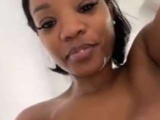 tastethepeach — Camsoda recorded stream screenshot (20 Feb 2026)