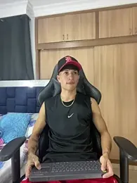 _CamiloBass — Stripchat recorded stream image, 21.02.2026 00:30