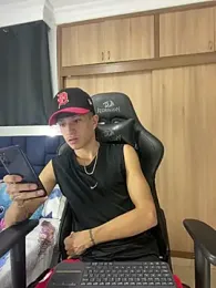 _CamiloBass — Stripchat recorded stream image, 21.02.2026 00:30
