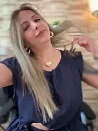 _Abril-Office1 — Stripchat recorded stream screenshot (23 Feb 2026)