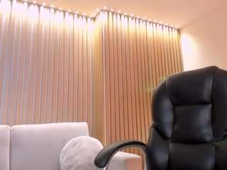 meganwest — Camsoda recorded stream image, 23.02.2026 18:50