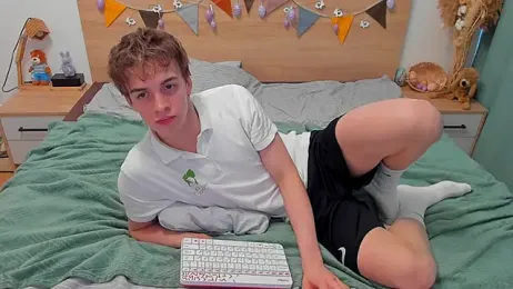 Fandi_777 — Stripchat recorded stream screenshot (24 Feb 2026)