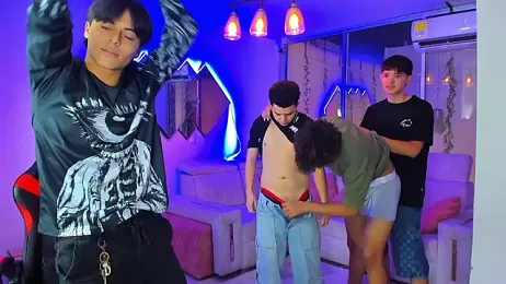 Houseofwarrios — Stripchat recorded stream screenshot (24 Feb 2026)