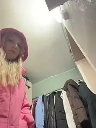 MerlinDave — Stripchat recorded stream screenshot (25 Feb 2026)