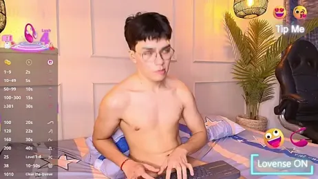 luandy — Stripchat recorded stream screenshot (25 Feb 2026)