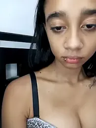 Zoe_Sweett18 — Stripchat recorded stream screenshot (25 Feb 2026)