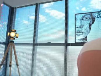 lucie_beltran — Chaturbate recorded stream screenshot (25 Feb 2026)