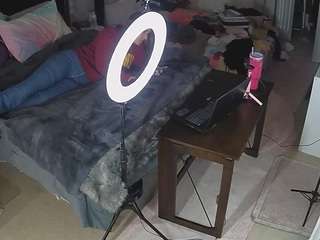 voyeurcam-house-charleys-room — Camsoda recorded stream image, 26.02.2026 18:50