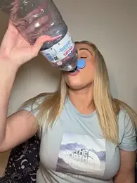 Strongqueen — Stripchat recorded stream screenshot (26 Feb 2026)