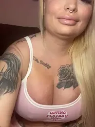 shortybig_official — Stripchat recorded stream image, 27.02.2026 05:00