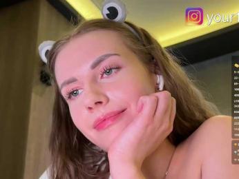 VikkiExtraCheese — Bongacams recorded stream image, 27.02.2026 01:50