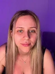 lunawolf21 — Stripchat recorded stream image, 27.02.2026 07:20